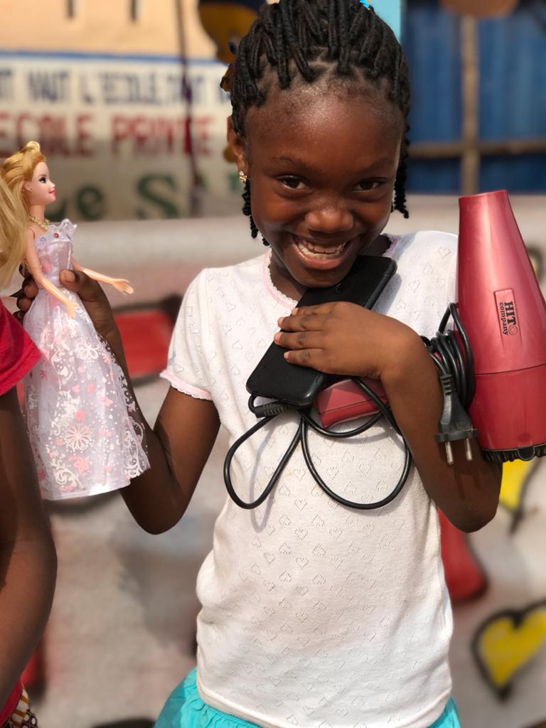 Fröhliches Mädchen